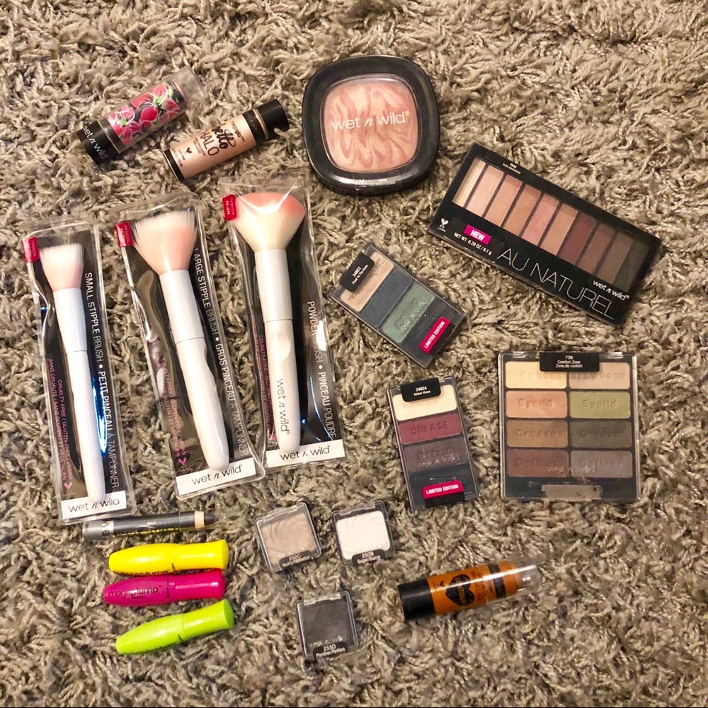 SOLD Wet n Wild Bundle